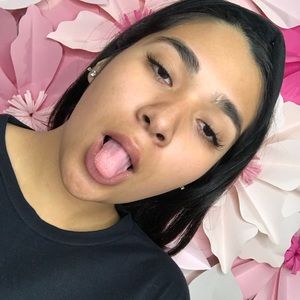 Meet your Posher, Ailyn